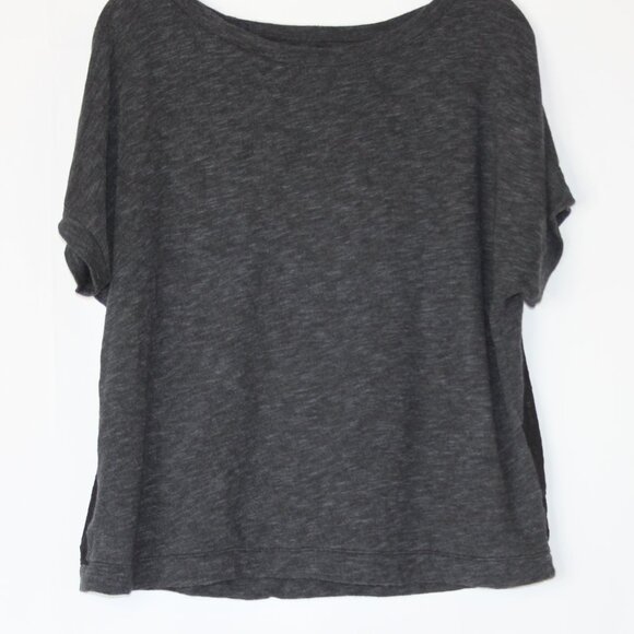 FOREVER 21 WOMENS GRAY BLACK SHORT SLEEVE SHORT WAISTED TOP SZ M LACE BACK - Picture 3 of 16